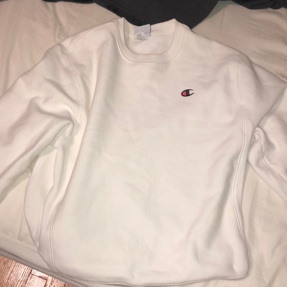 (ON HOLD)WHITE CHAMPION CREW NECK